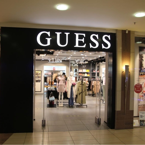 COPY - GUESS BUSTIER BANDAGE DRESS with built in bra size medium perfect LBD su… - Picture 3 of 17